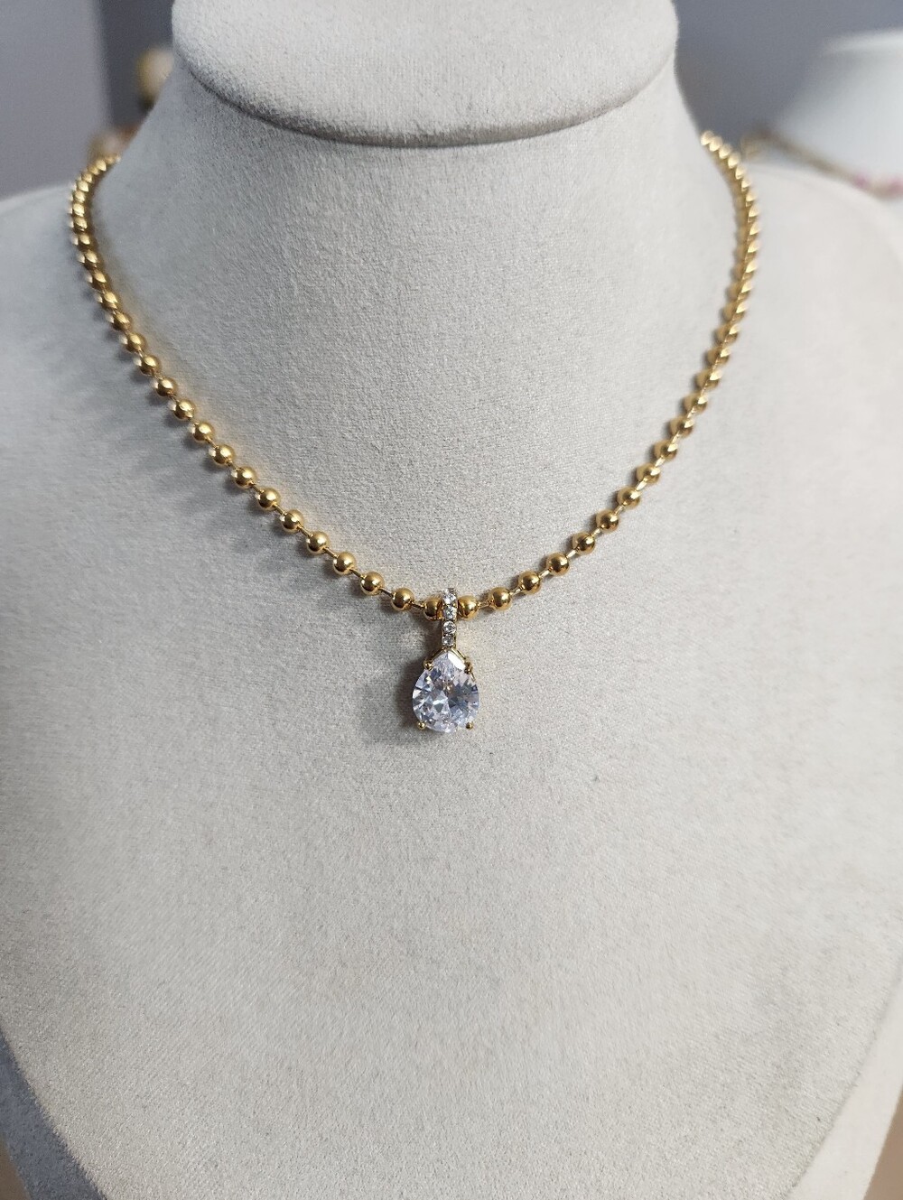 Gold Teardrop Bead Necklace